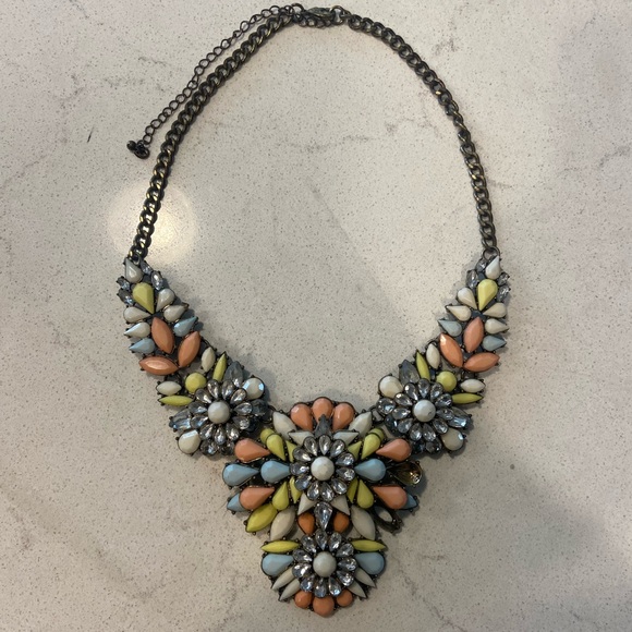 Statement necklace - Picture 1 of 3
